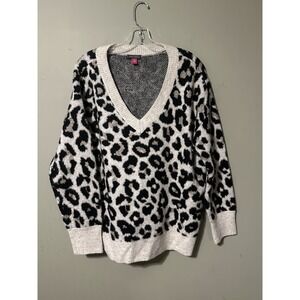 Vince Camuto Black and White V-Neck Sweater - Size Medium- Leopard Print, Winter